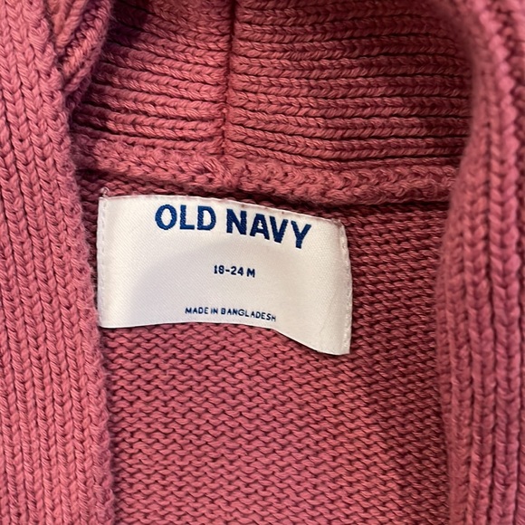 Old navy cardigan in a pretty mauve color. - Picture 2 of 5